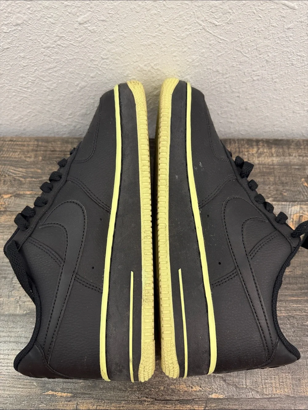 Nike Men’s Black Sneakers with Neon Yellow Trim